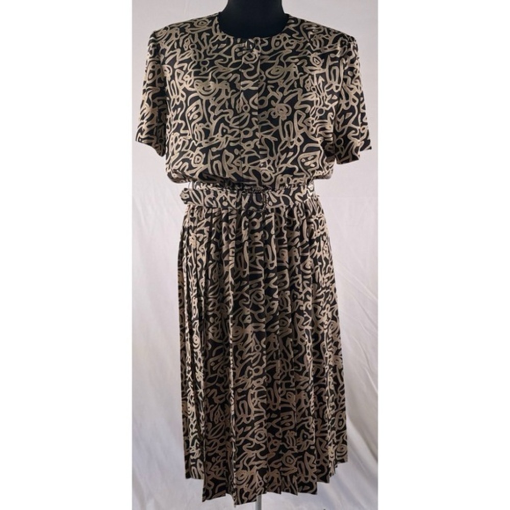 80’s Vintage ‘Leslie Fay’ Geometric Abstract Print Black and Tan Shirt Dress